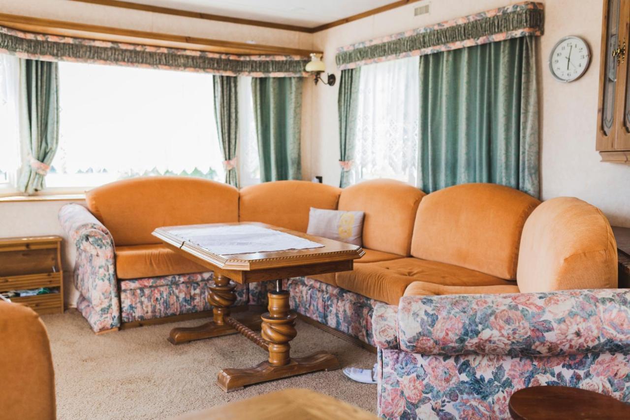 Nad Jeziorem Mieruniszki Lodge *